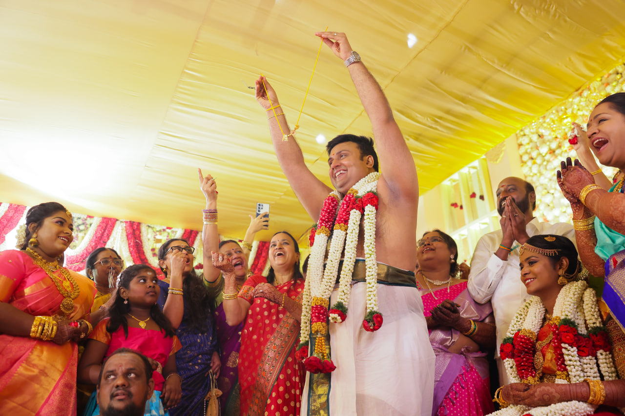 Best traditional wedding photographer for Hindu wedding in Guindy
